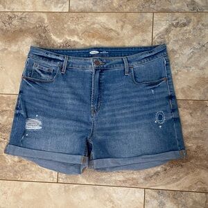 Plus Size High Rise Distressed Denim Shorts Old Navy (NWOT)
